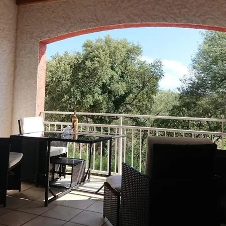 Bastide Le Grimaud Estello غريمو